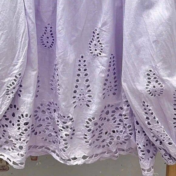 Lavender Off Shoulder Eyelet Puff Sleeve Blouse - Picture 4 of 4